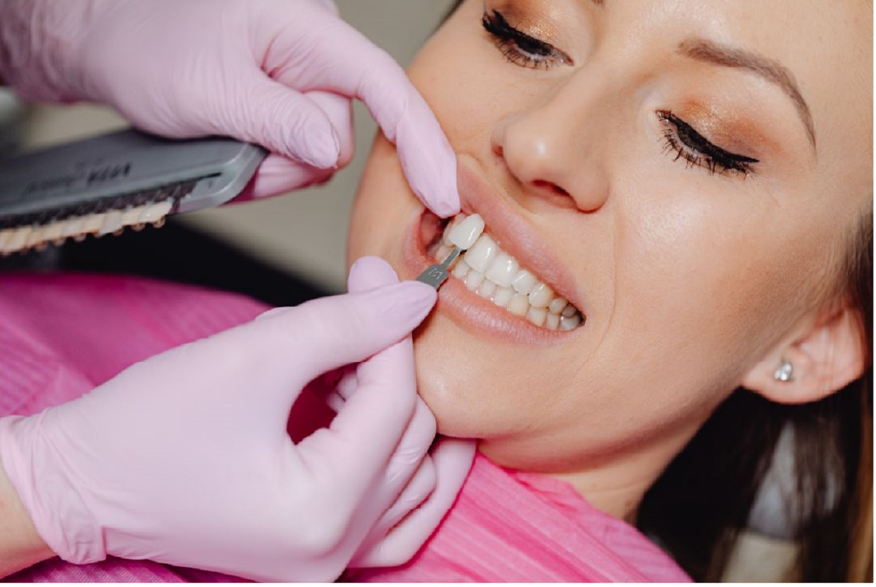 How to Be a Cosmetic Dentist